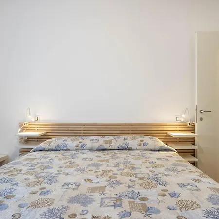 Condominio Silente H דירה