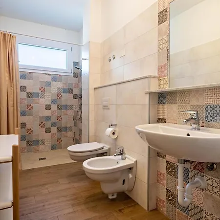 Condominio Silente H דירה ביביונה